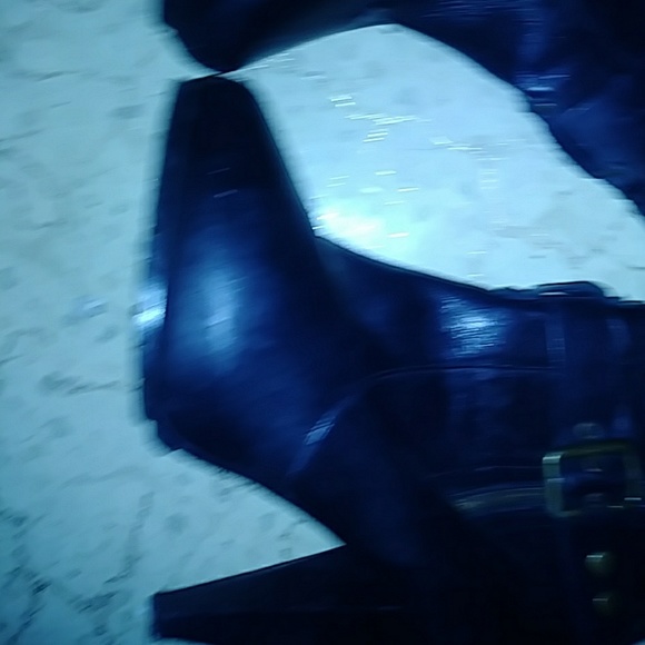 Boots - Picture 2 of 8